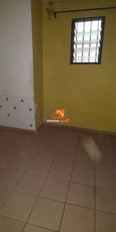 Studio à louer à Superette