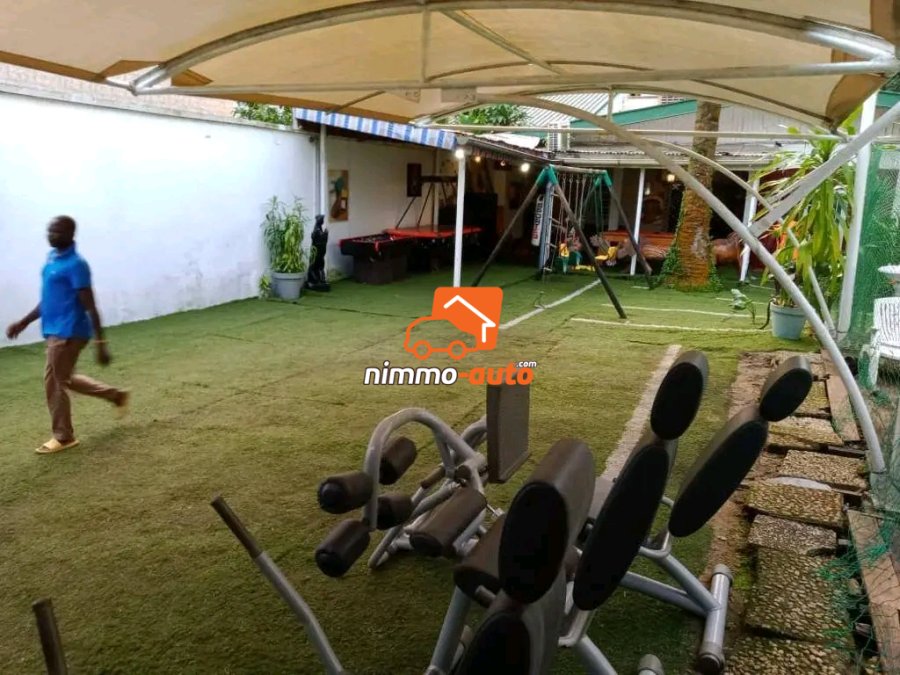 Villa meublée à louer à bonapriso