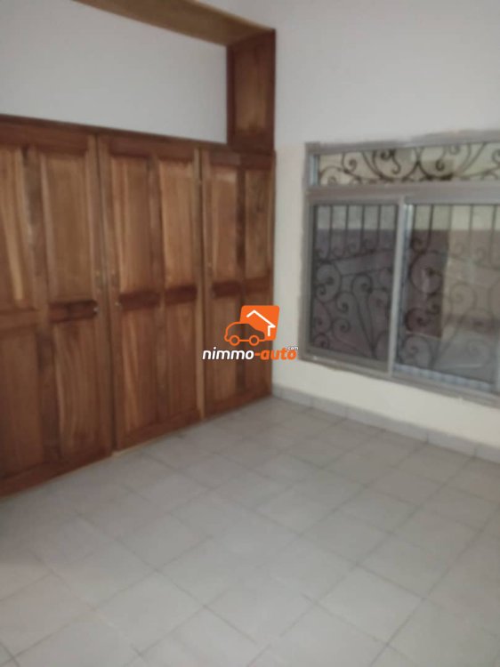 Appartement à louer à Damase