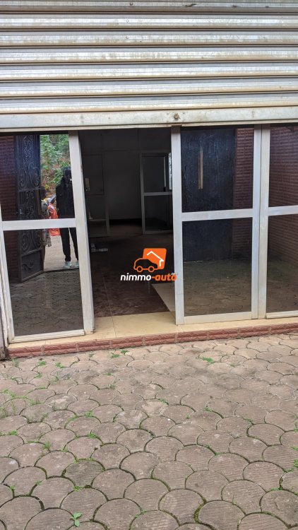 bureaux/ fond de commerce a