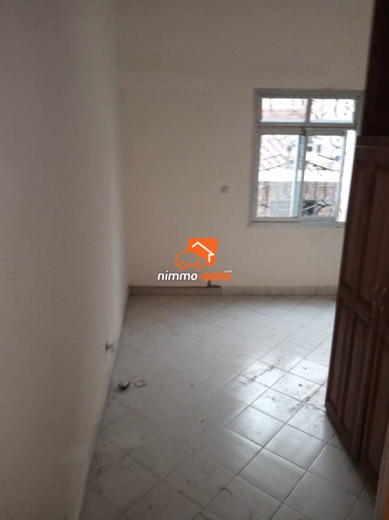 Appartement à louer à Damase