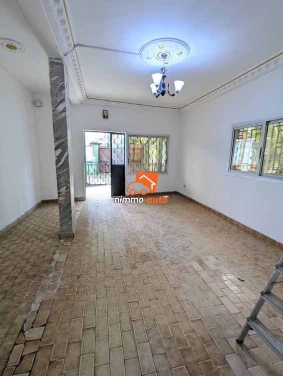 Magnifique appartement moderne situé à ange Raphaël non loin du goudron quartier résidentiel cadre personnel sécurisé