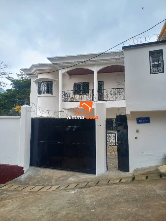 Duplex haut standing à vendre