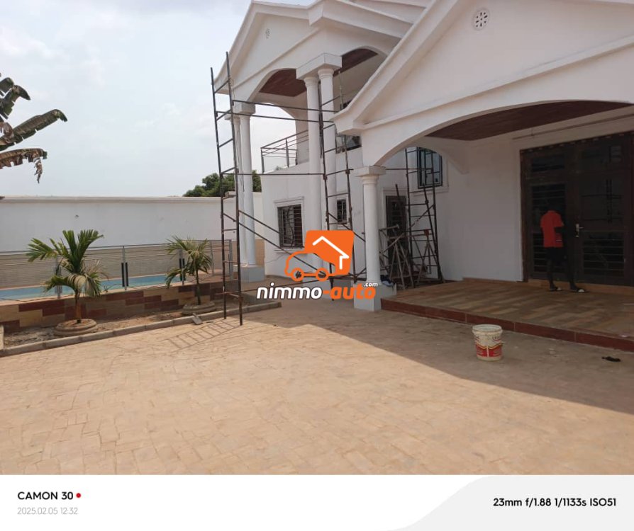 duplex nouvellement construit jamais habite à vendre à nkozoa