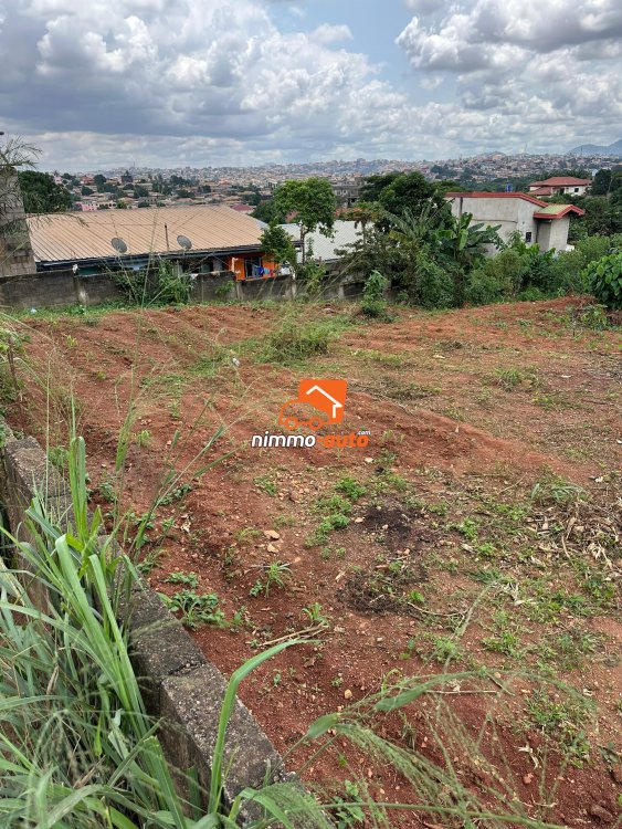 terrain titré et loti cloturé à vendre à fougerolle