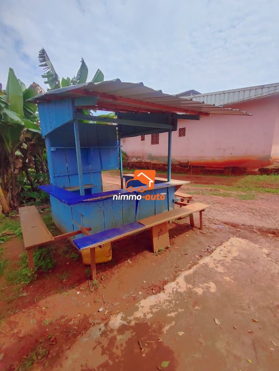 fond de commerce et emplacement à  vendre