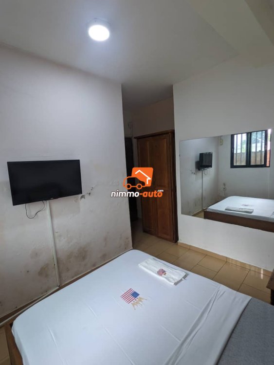 chambre meublée  situé a bessengue