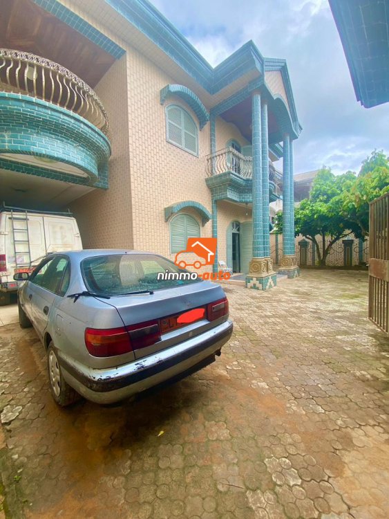 magnifique maison à vendre à bonamoussadi