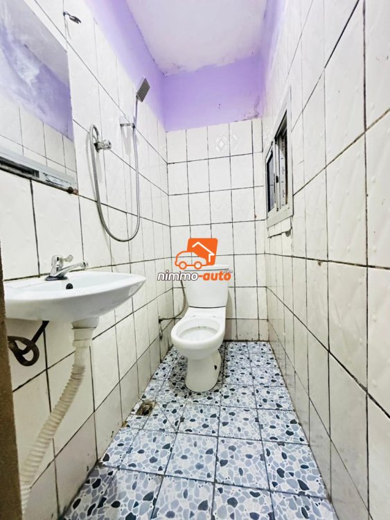 studios moderne standing a louer pas de moto