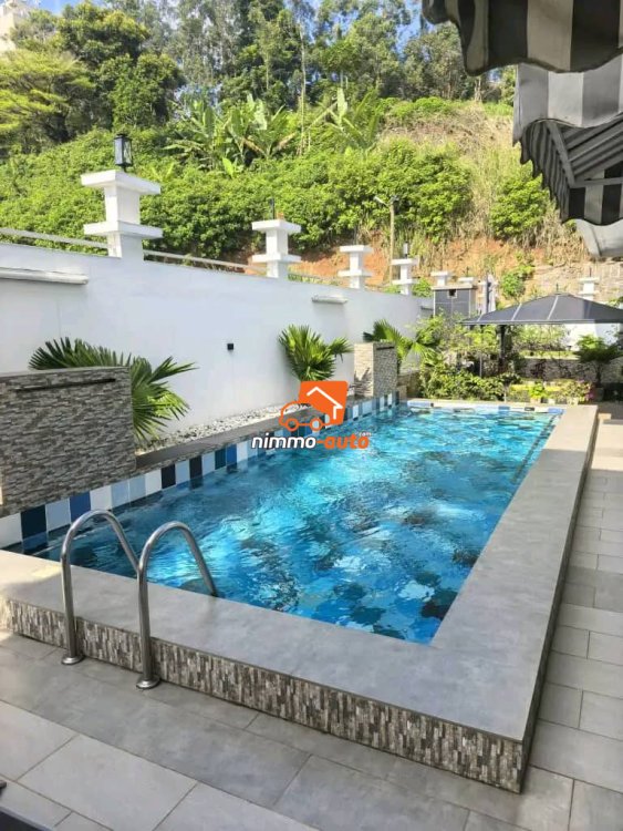 duplex de luxe à vendre à bastos