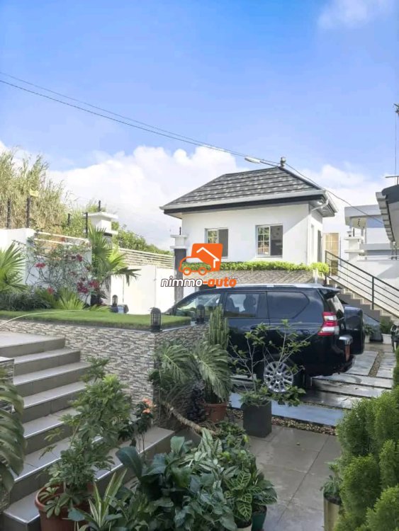 duplex de luxe à vendre à bastos