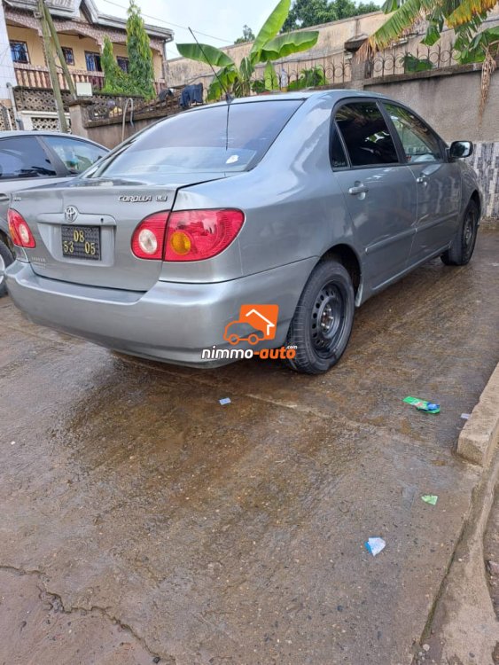 voiture toyota corolla