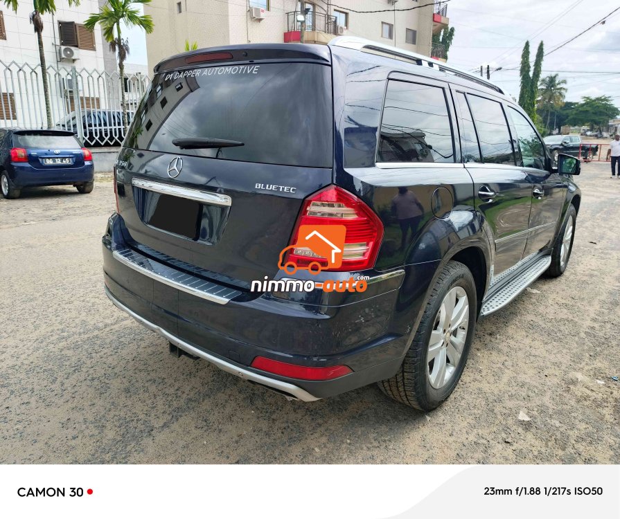 Mercedes GL350-BLUETEC-4MATIC VERSION 2012