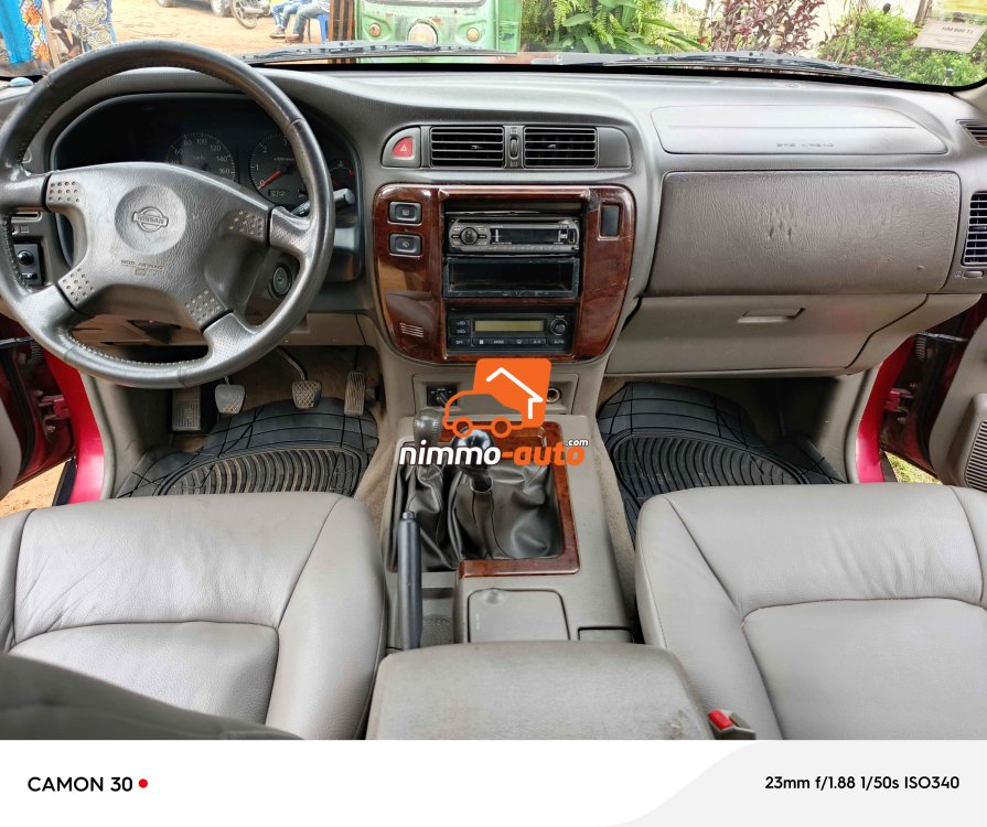 Nissan Patrol 4X4WD version 2002