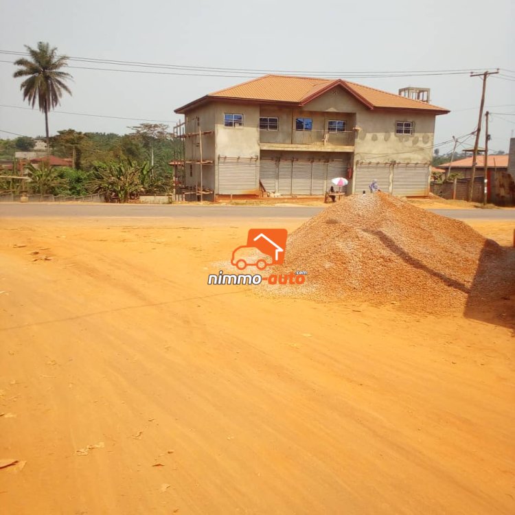 Excellente affaire de 500m² de terrain à vendre à Awae Escalier