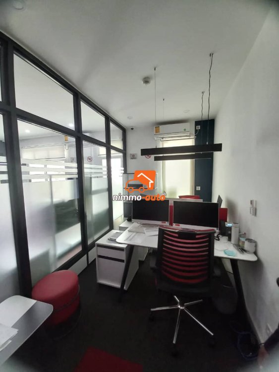 Bureaux très haut standing à louer à Bastos