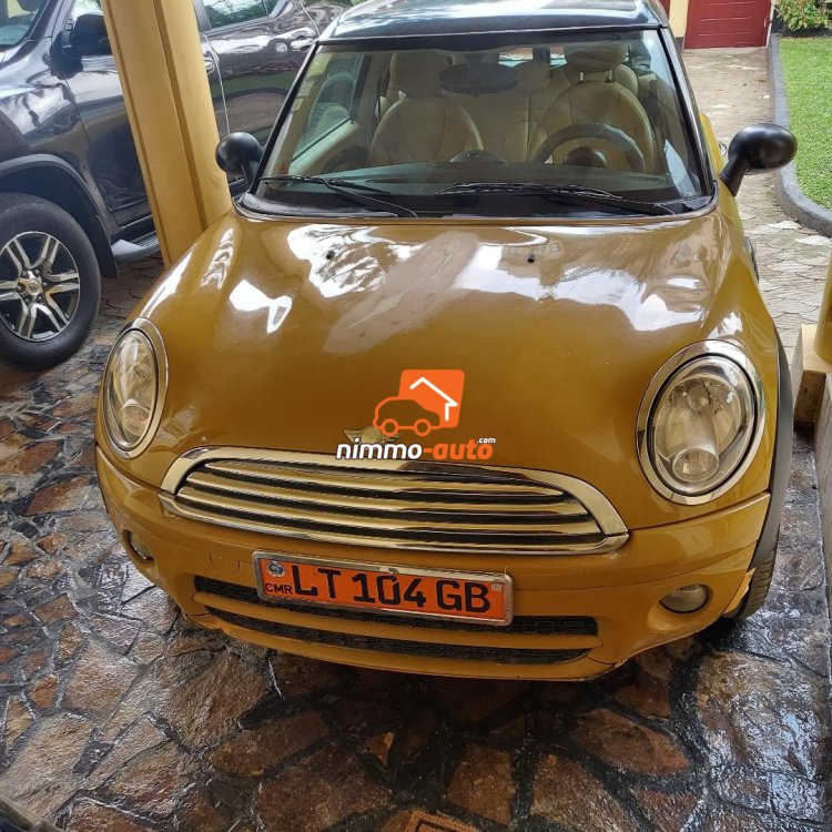 Mini Cooper Clubman Jaune