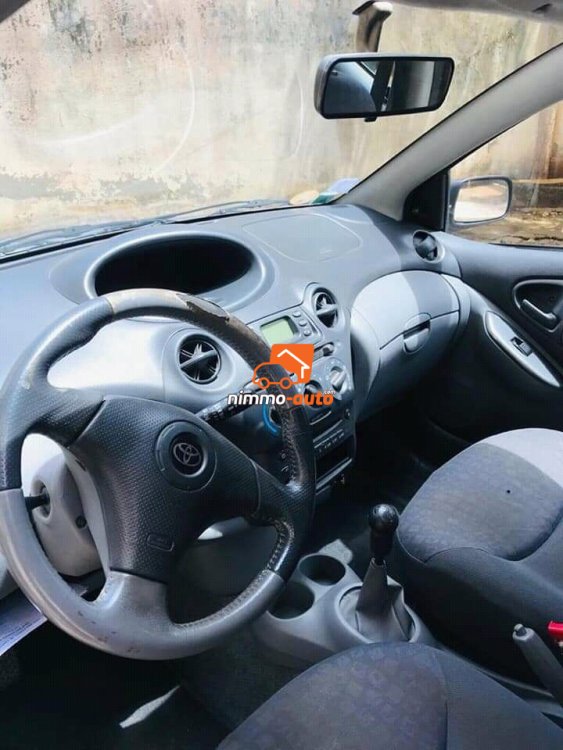 Toyota yaris2004