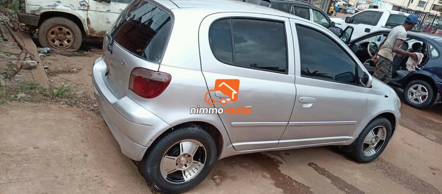 Toyota yaris automatique 2003
