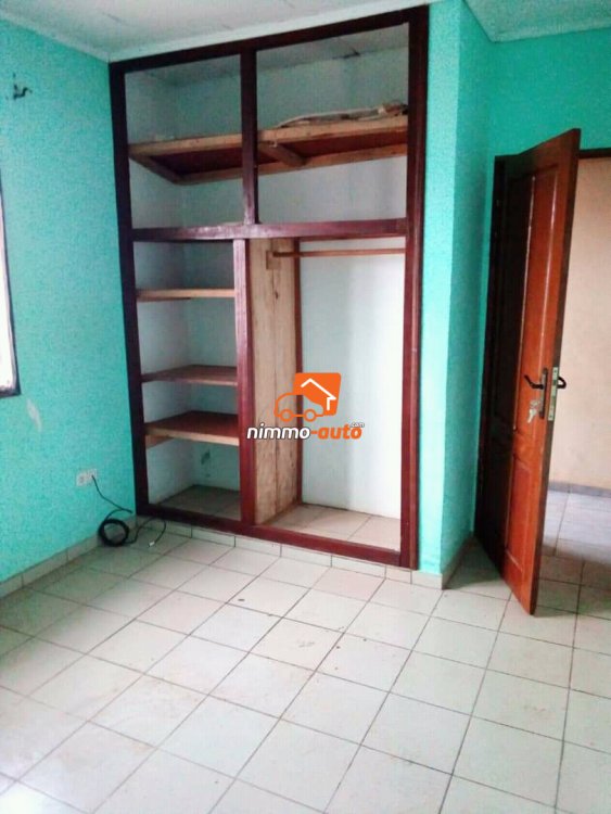 Appartement a louer a essono city