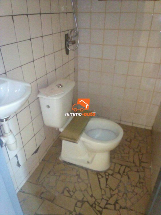Studio moderne a louer a efoulan