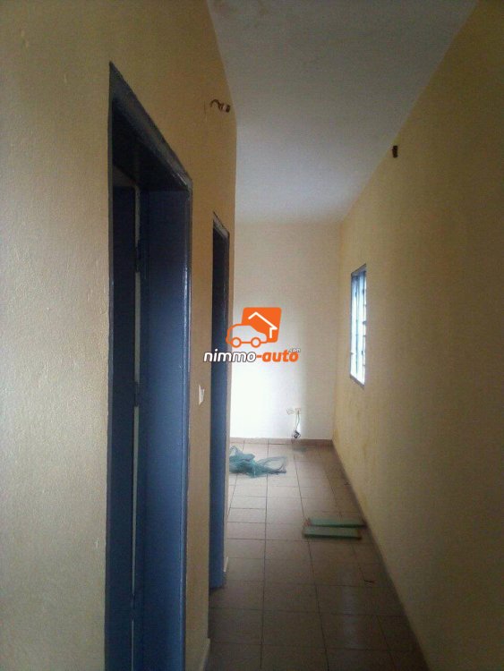 Studio moderne a louer a efoulan