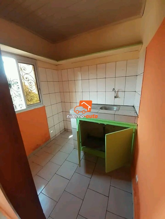 Appartement moderne a louer a biyem assi acasia