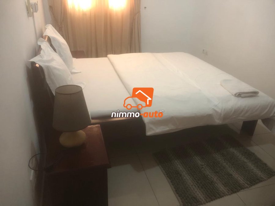 Grand Appartement meublé de 02 chbres avec piscine à louer à Pharmacie Njoh Njoh