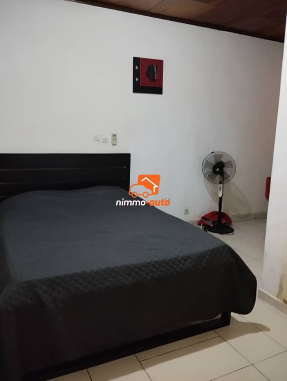 Appartement meublé 3chbres à louer à Odza auberge bleue