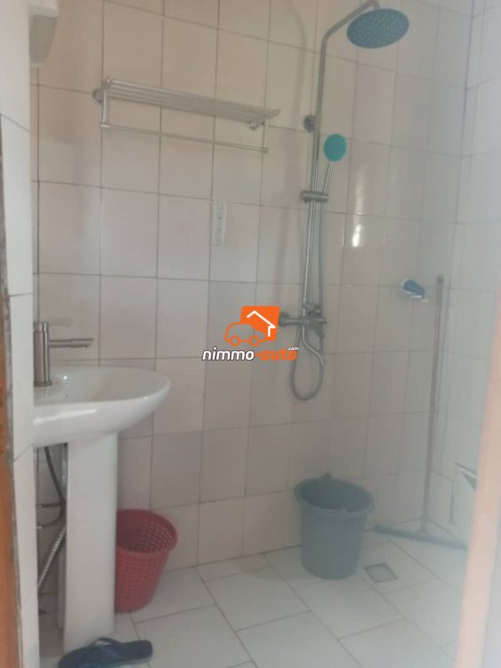 Studio meublé hyper chic à louer à Talla Kribi