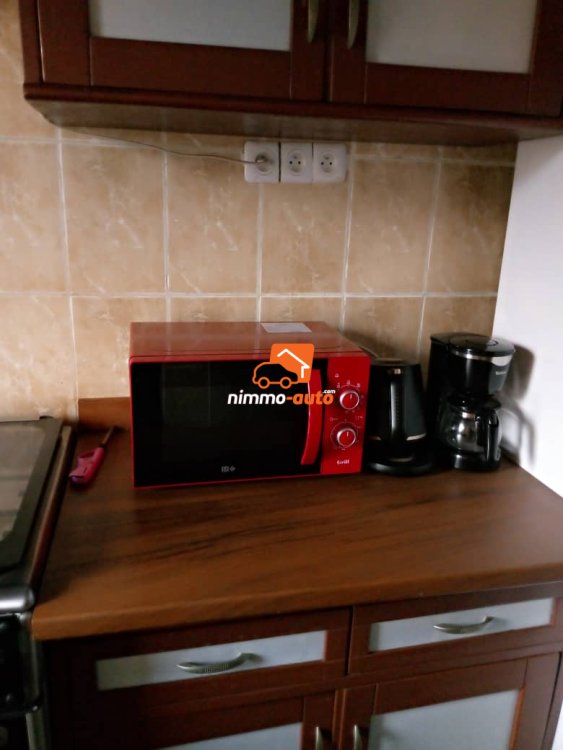 Vaste appartement meublé à Bastos Golf