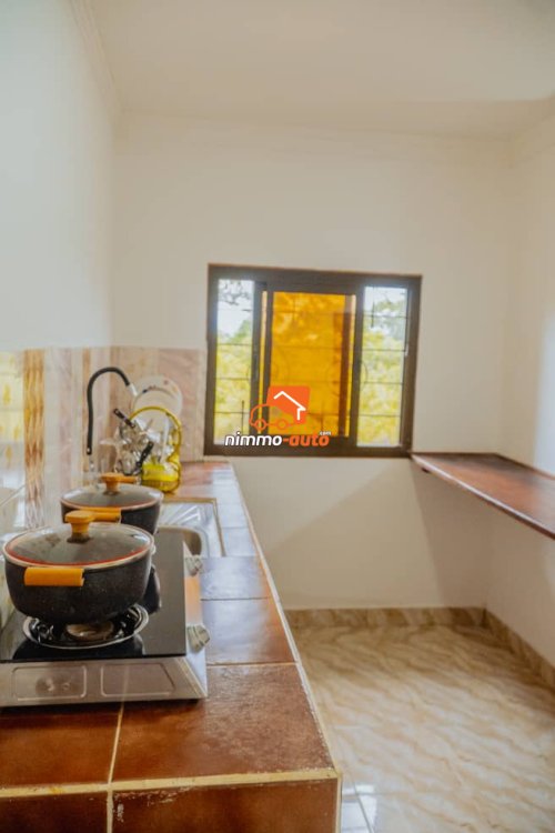 Studio meublé à louer à Kribi Ebouye