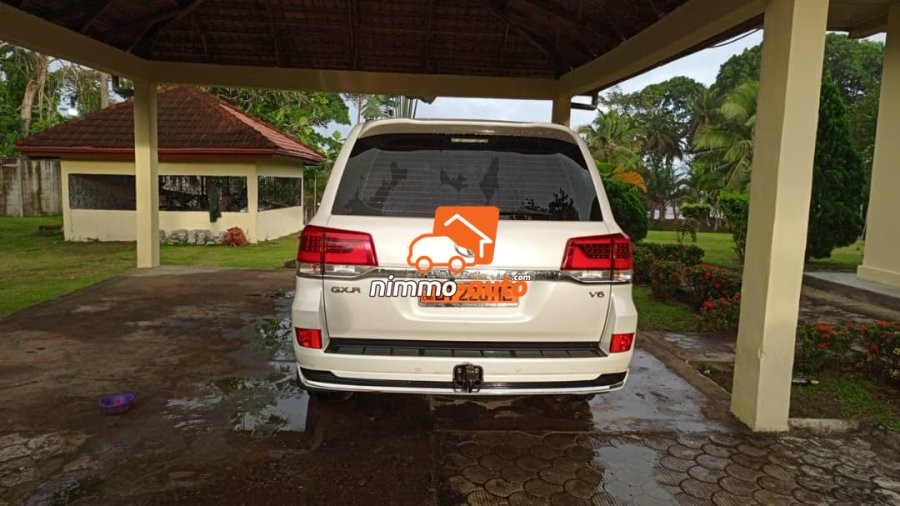 Toyota Land cruiser V6 à louer