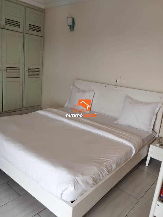 Magnifique appartement avec piscine à louer à bastos