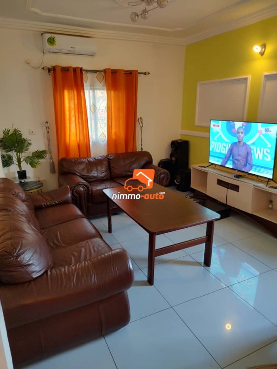 Appartement meublé en duplex à louer à Odza auberge bleue