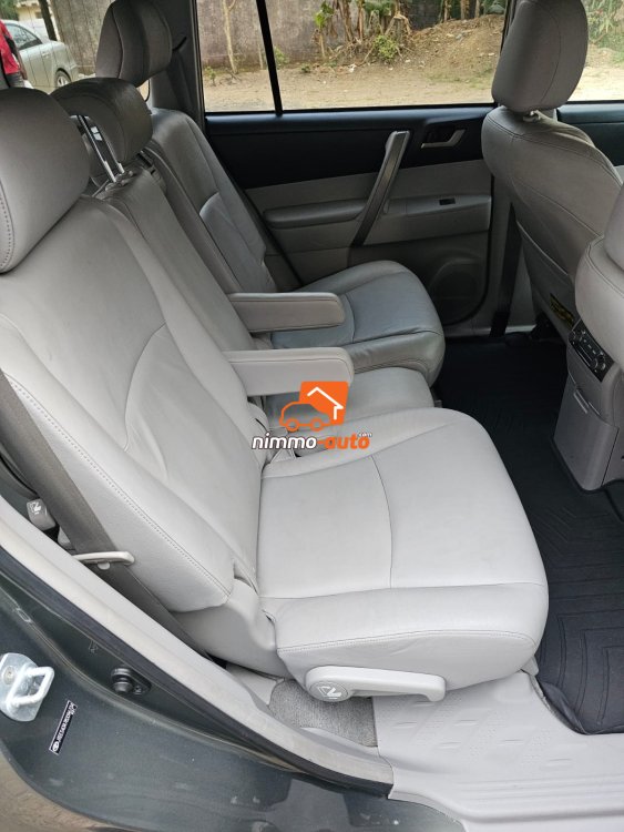 Toyota Highlander 7 places à louer