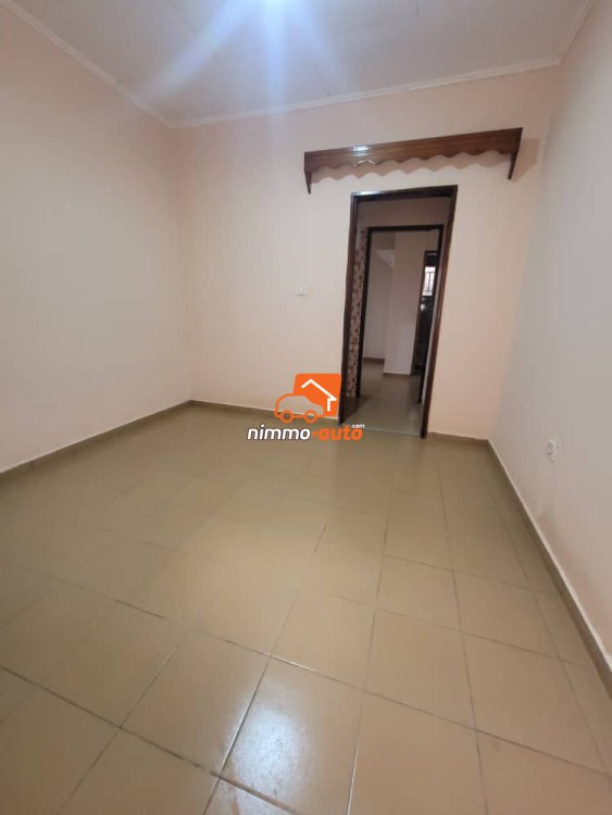 Incroyable studio moderne à Nsimeyong