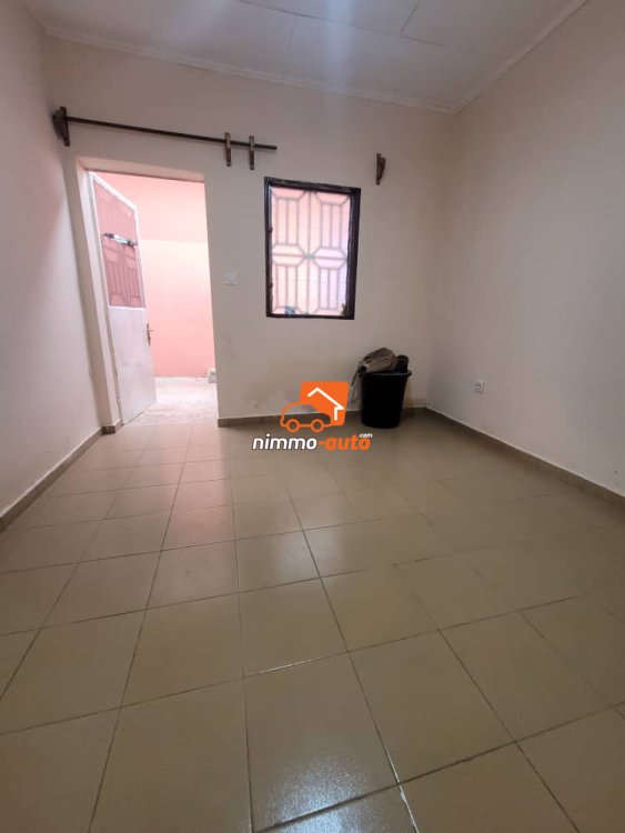 Incroyable studio moderne à Nsimeyong