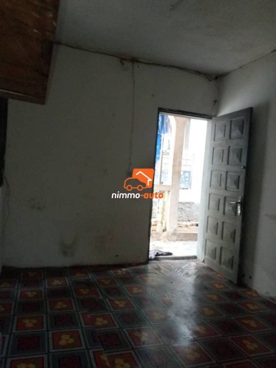 Chambre 2pièces à louer à Ndogbong