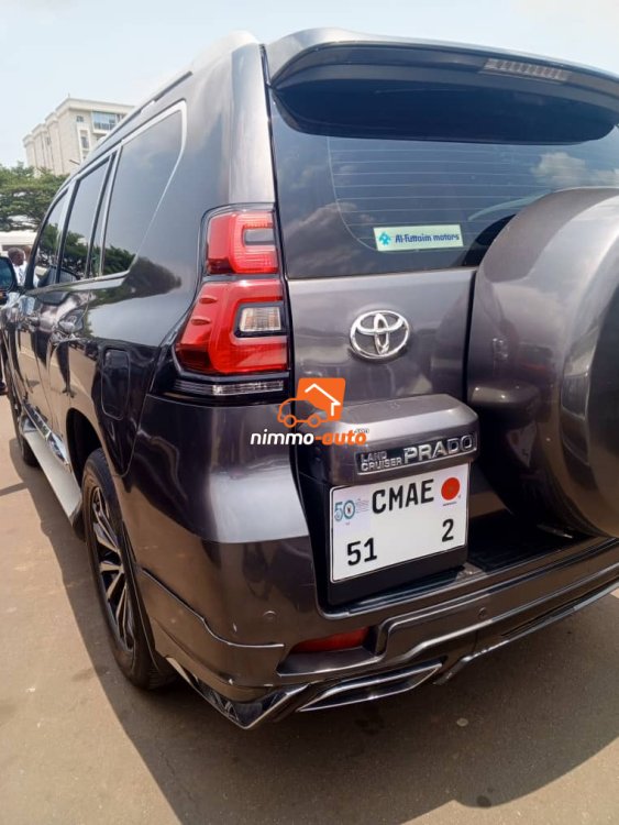 Prado Land cruiser de dernière génération à louer