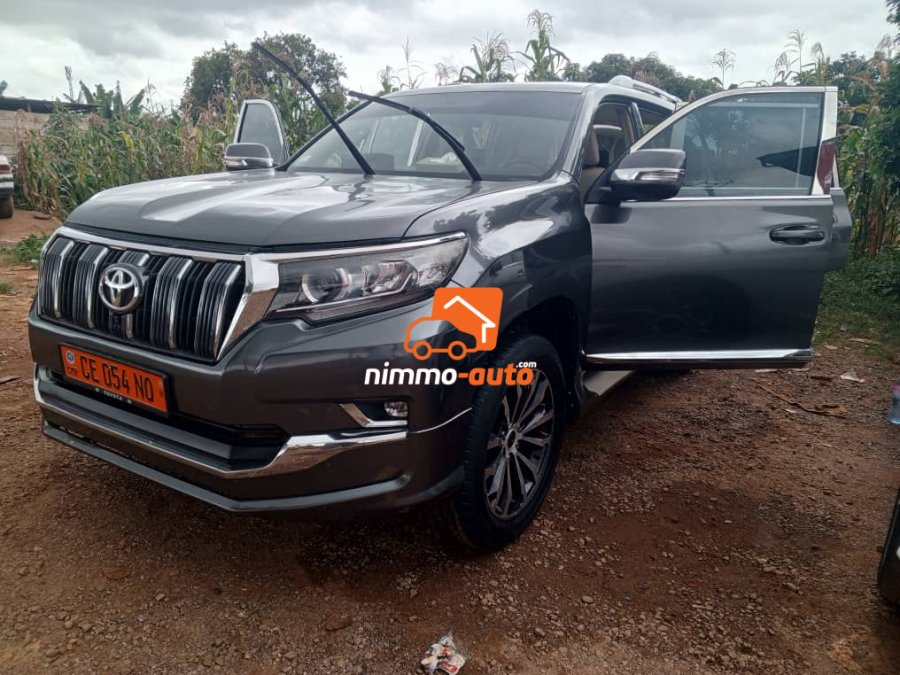 Prado Land cruiser de dernière génération à louer