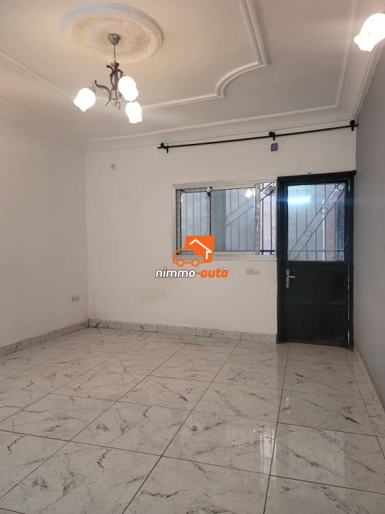 Studio moderne haut standing à louer à Nsimeyong terre rouge