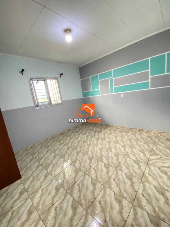 Studio ultra moderne à louer à Odza petit marché