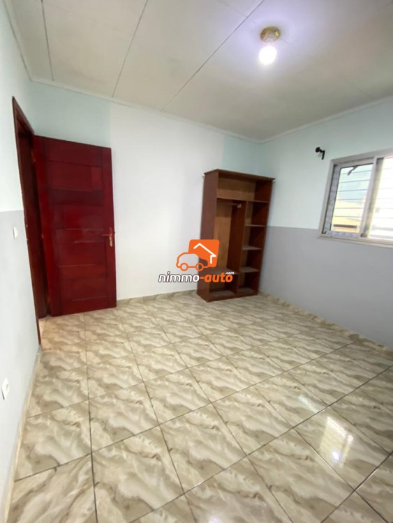 Studio ultra moderne à louer à Odza petit marché