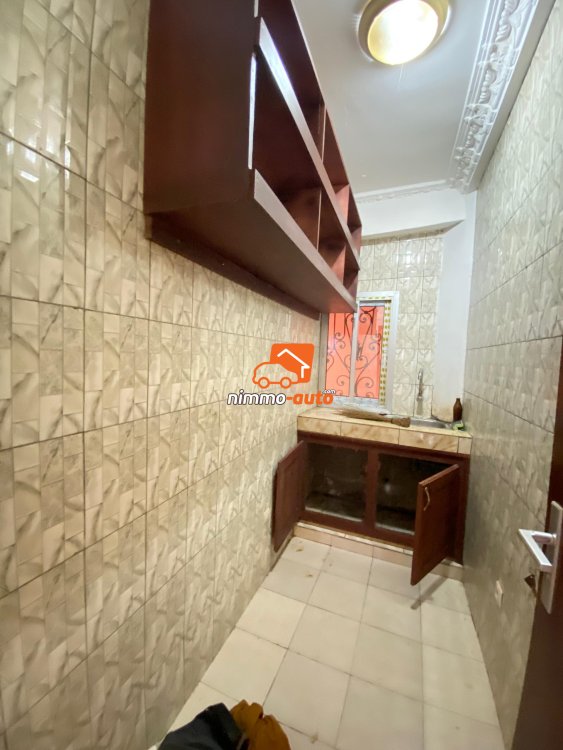 Studio haut standing à louer à Odza