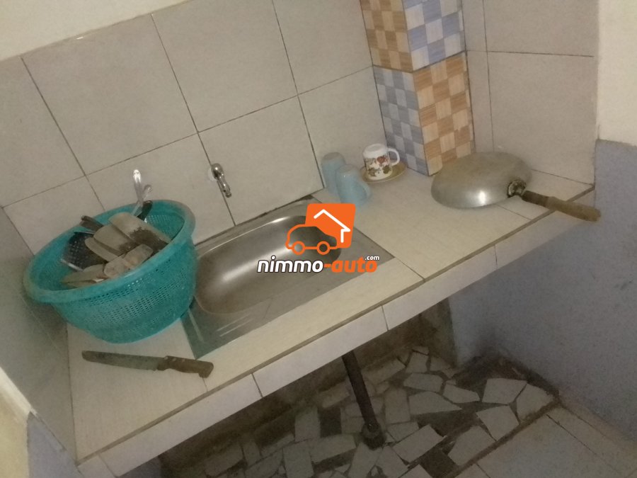 Studio moins cher à louer à Nkolbisson