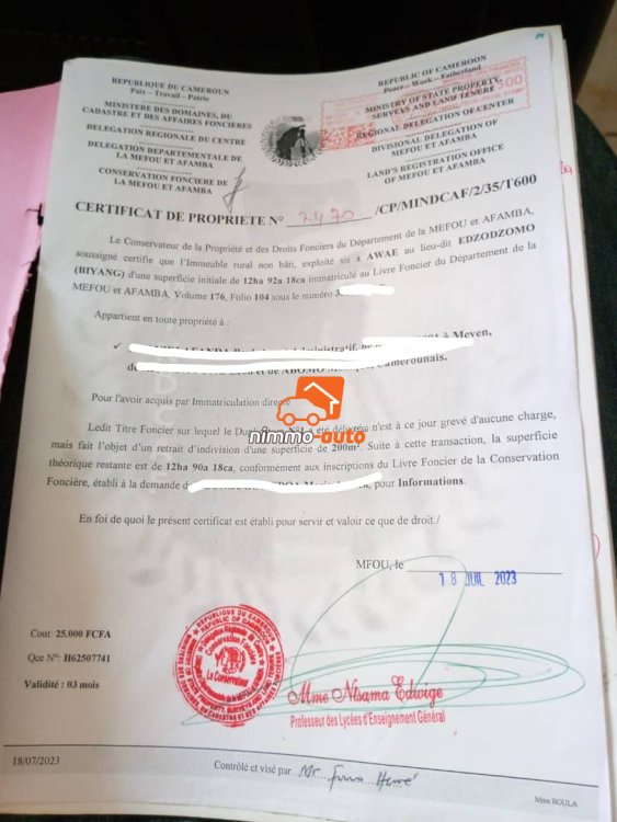 Terrain titré et loti à vendre à Awae village