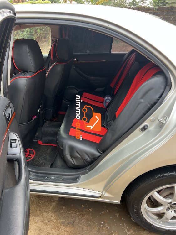 Toyota Avensis 2004