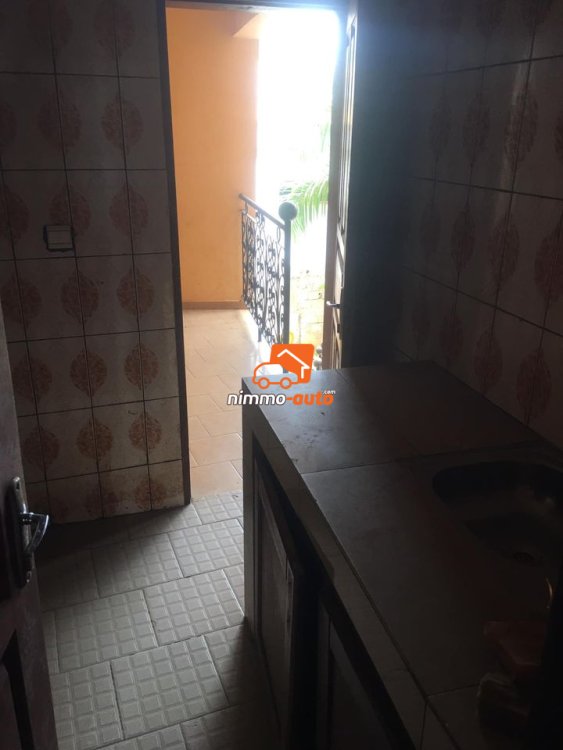 Appartement spacieux et moderne à louer à Odza Messamendongo