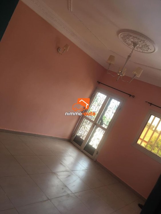 Appartement spacieux et moderne à louer à Odza Messamendongo